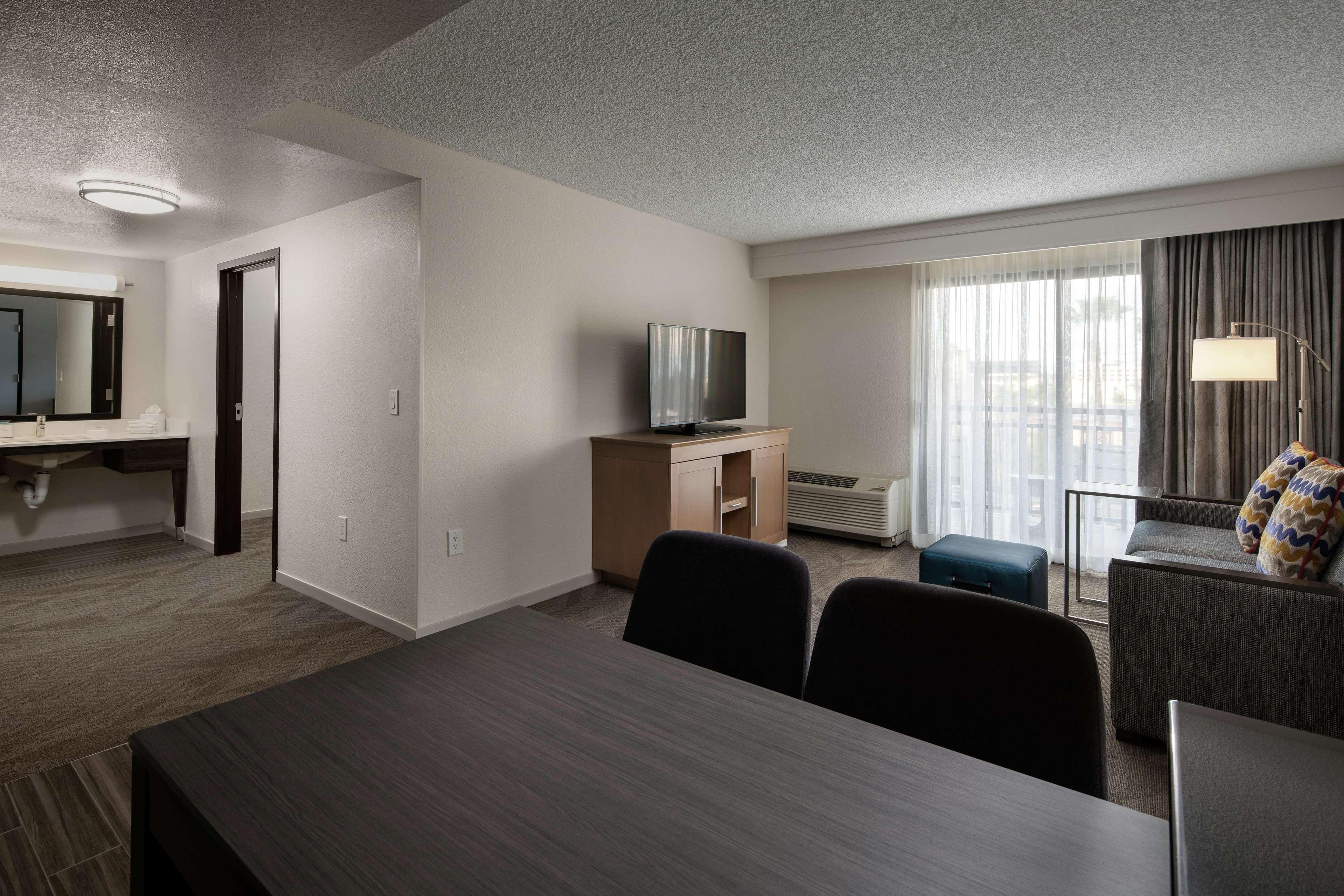 Hampton Inn & Suites Anaheim Garden Grove Dış mekan fotoğraf