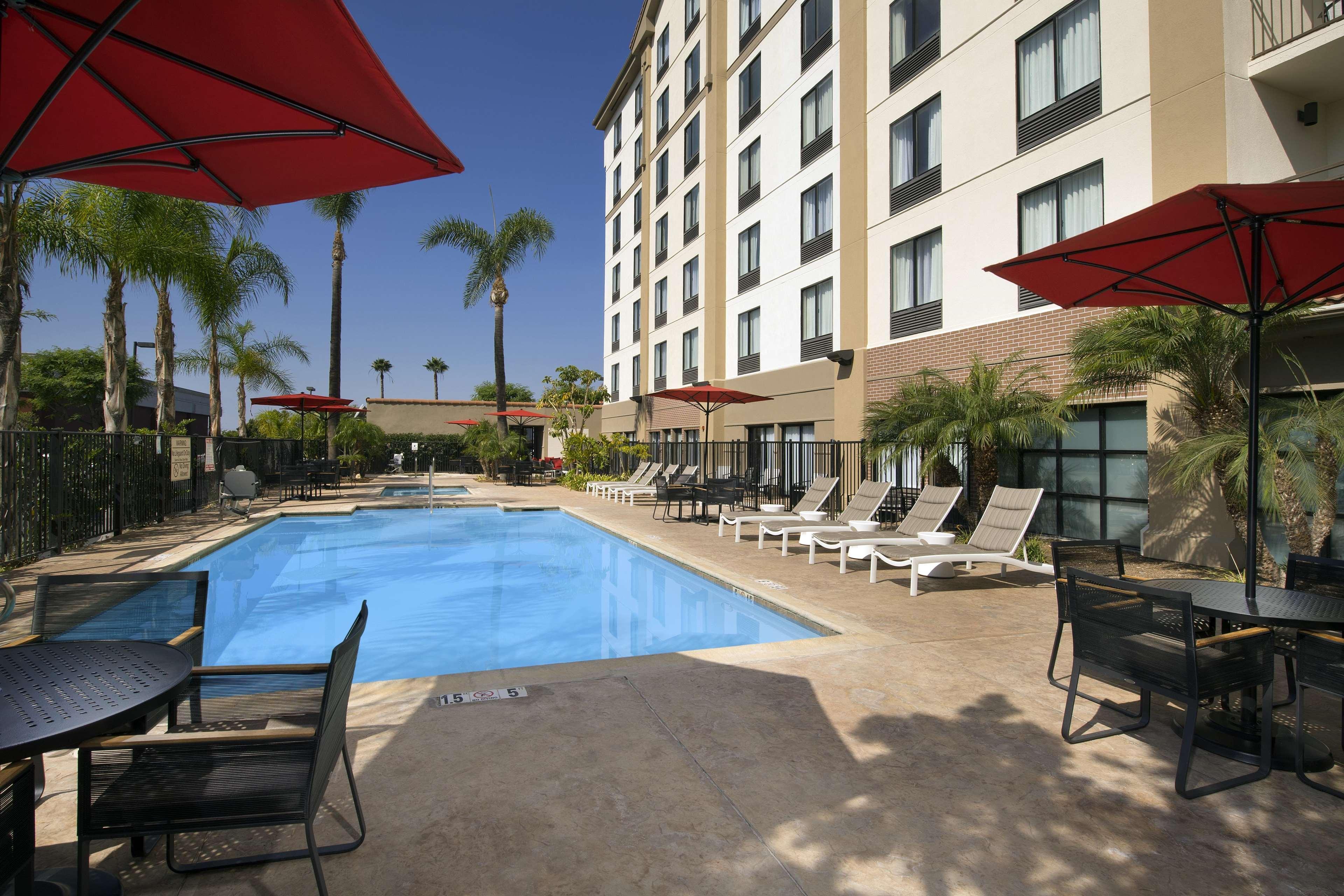 Hampton Inn & Suites Anaheim Garden Grove Dış mekan fotoğraf