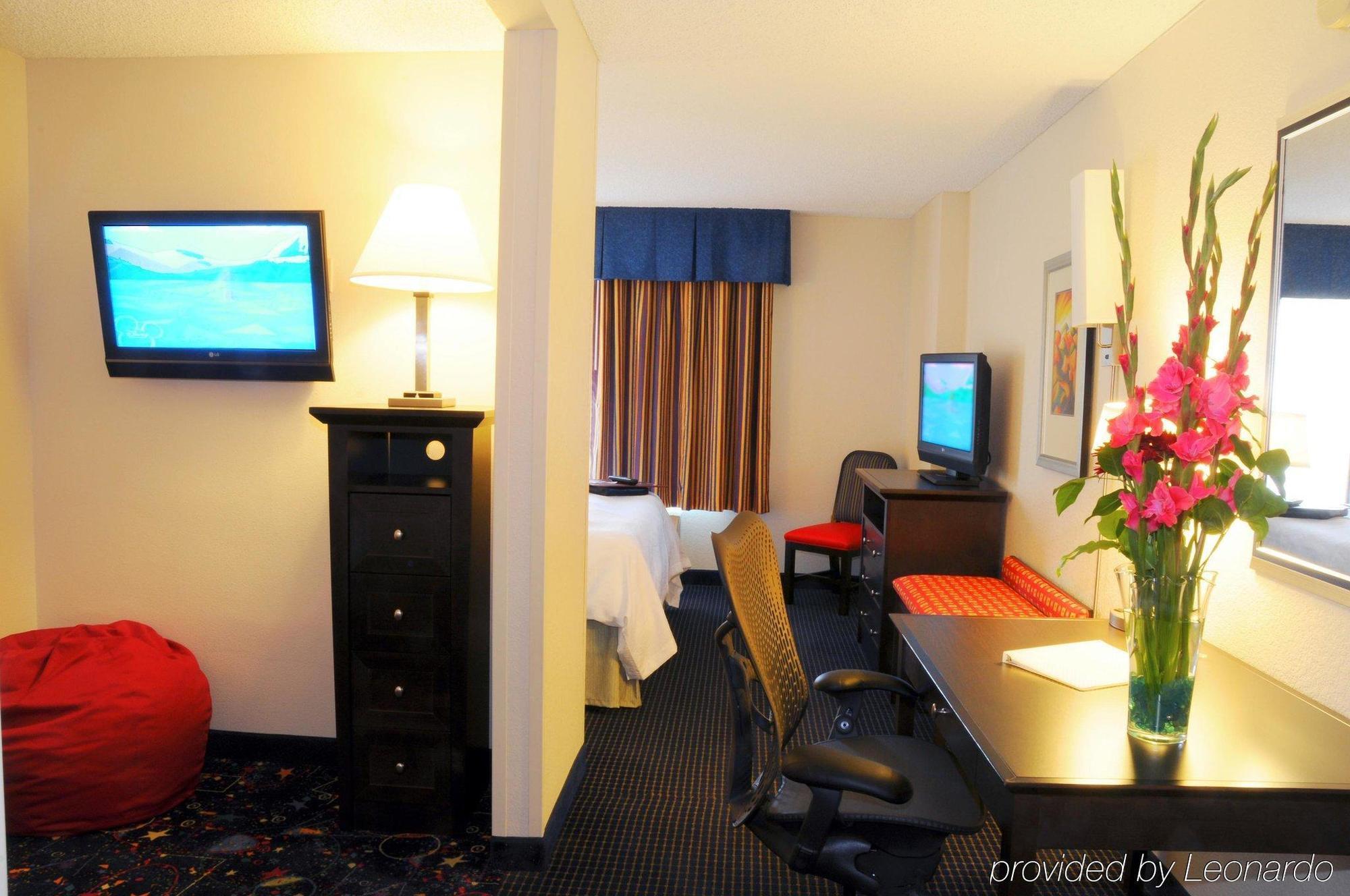 Hampton Inn & Suites Anaheim Garden Grove Oda fotoğraf